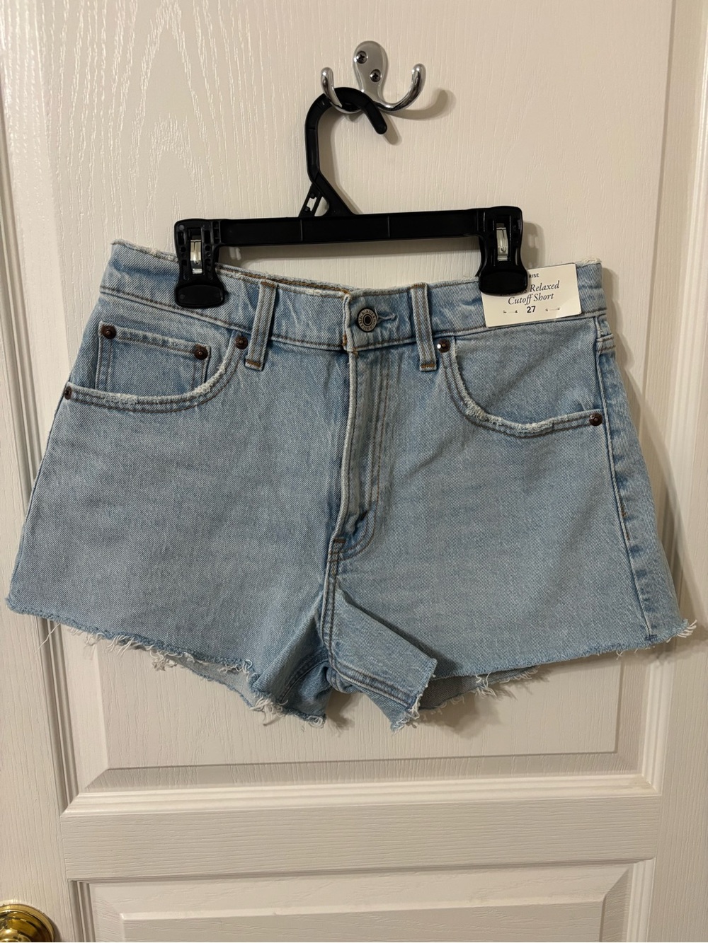 NWT Abercrombie & Fitch women’s high rise the 90s relaxed cutoff shorts size 27